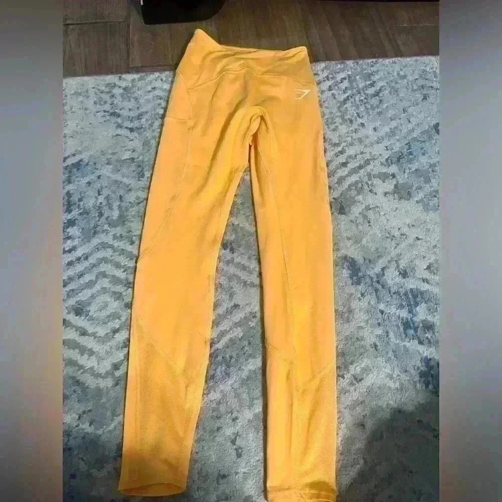 NWOT Gymshark PULSE MESH LEGGINGS apricot orange small - Picture 1 of 5